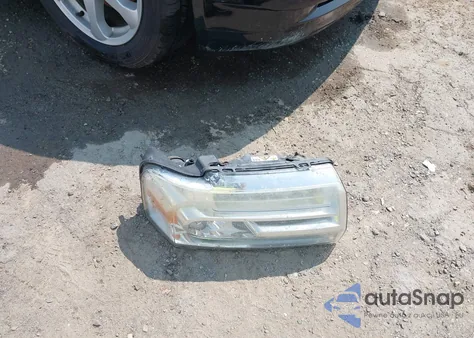 2013 Lincoln Navigator z USA, uszkodzony, nr VIN 5LMJJ2J58DEL01480